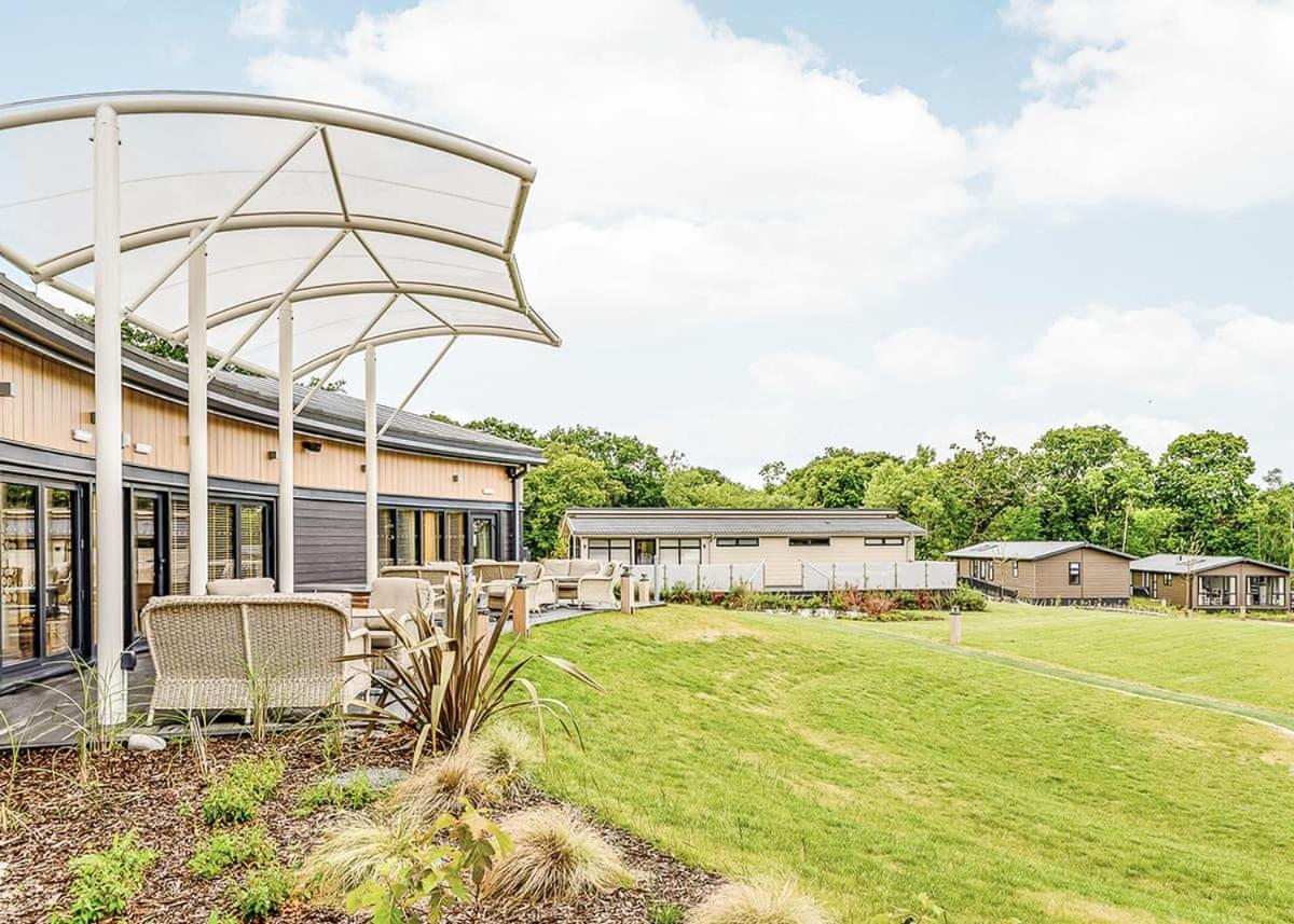 Woodside Coastal Retreat Hotel Fishbourne  Exterior photo