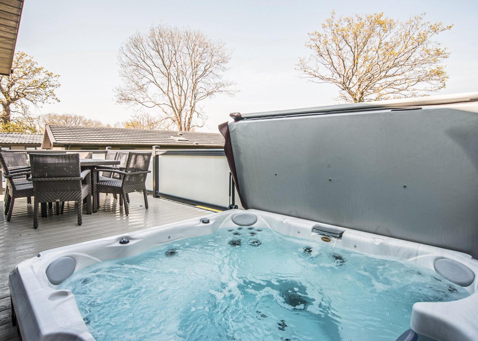Woodside Coastal Retreat Hotel Fishbourne  Exterior photo